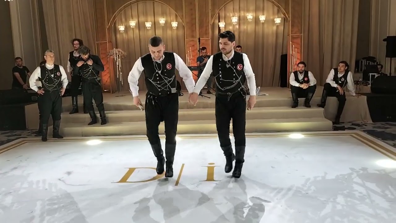 MAÇKA BIÇAK HORONU..Kemençeminsesi Horon Ekibi Kiralama..ELİTE WORLD EUROPE OTEL..