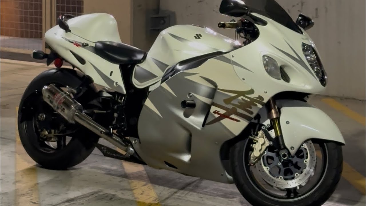 Suzuki Hayabusa Review (This bike is deadly)