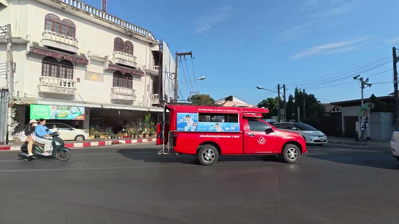 タイ チェンマイ 女性バイクタクシーと徒歩でターペー門へ Chiang Mai Walk｜Motorbike Taxi & Walking to Tha Phae Gate
