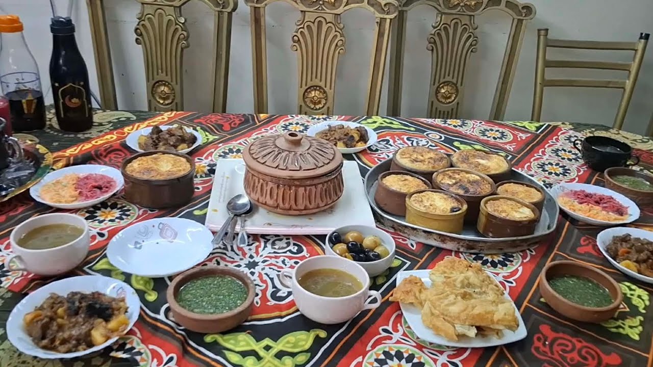 رمضان فى مصر حاجه تانيه 😂 وعند مني يبقى تانيه وتالته 👌 فطار تاني يوم رمضان في أوروبا مع المطر😘 