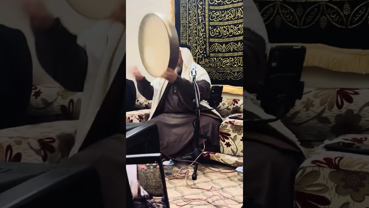  سيد محمود الرحومي قصيدة صلي ياربي عــلى خير البشر وترضى عن ابي بكر وعمر  