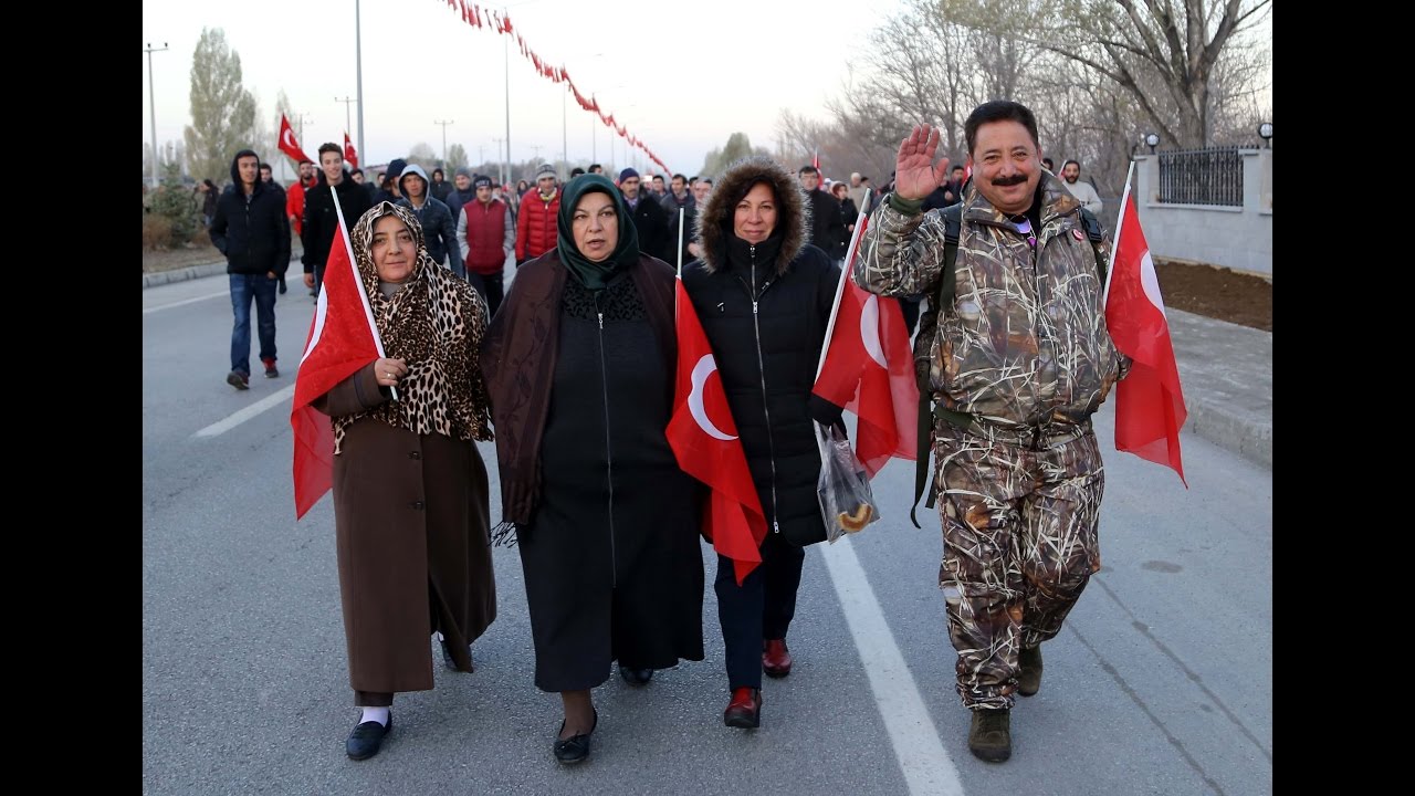 Erzurum'da binler tarihine yürüdü