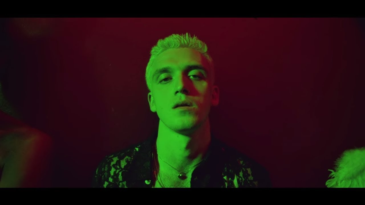 Lauv - El Tejano (feat. Sof&iacute;a Reyes) [Official Video]