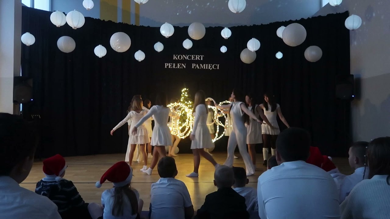 Koncert ,,Pełen Pamięci