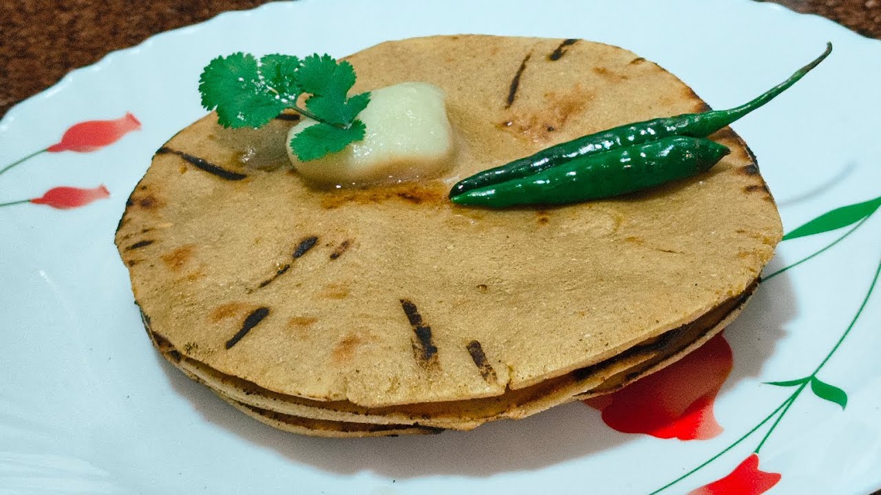 Makke ki Roti 🥳 #makkekiroti #makke #roti #trending #youtubevideo #video #indianfood #desifoodvlo