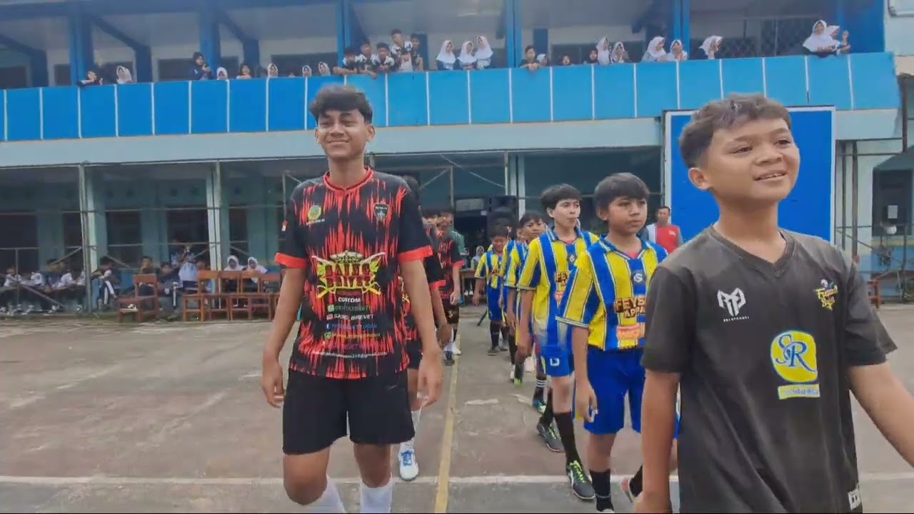 Pembukaan Class Meeting 2025 di hari pertama denhan kegiatan putsal