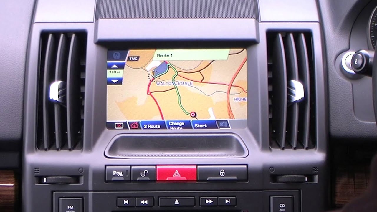 Setting The Sat Nav in a 2010 60 LAND ROVER FREELANDER 2 2 Td4 HSE Auto