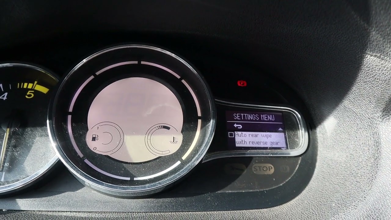 Find The Hidden Menu |  Renault Megane 3 (2008-2016) | Car Freak