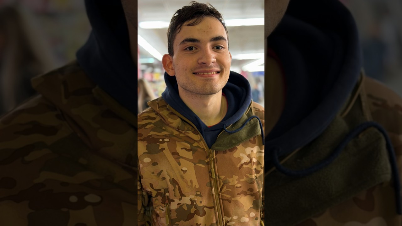 Мечтает найти родителей🥺Давайте поможем,сделаем репост,вдруг кто-то из его близких увидит это видео