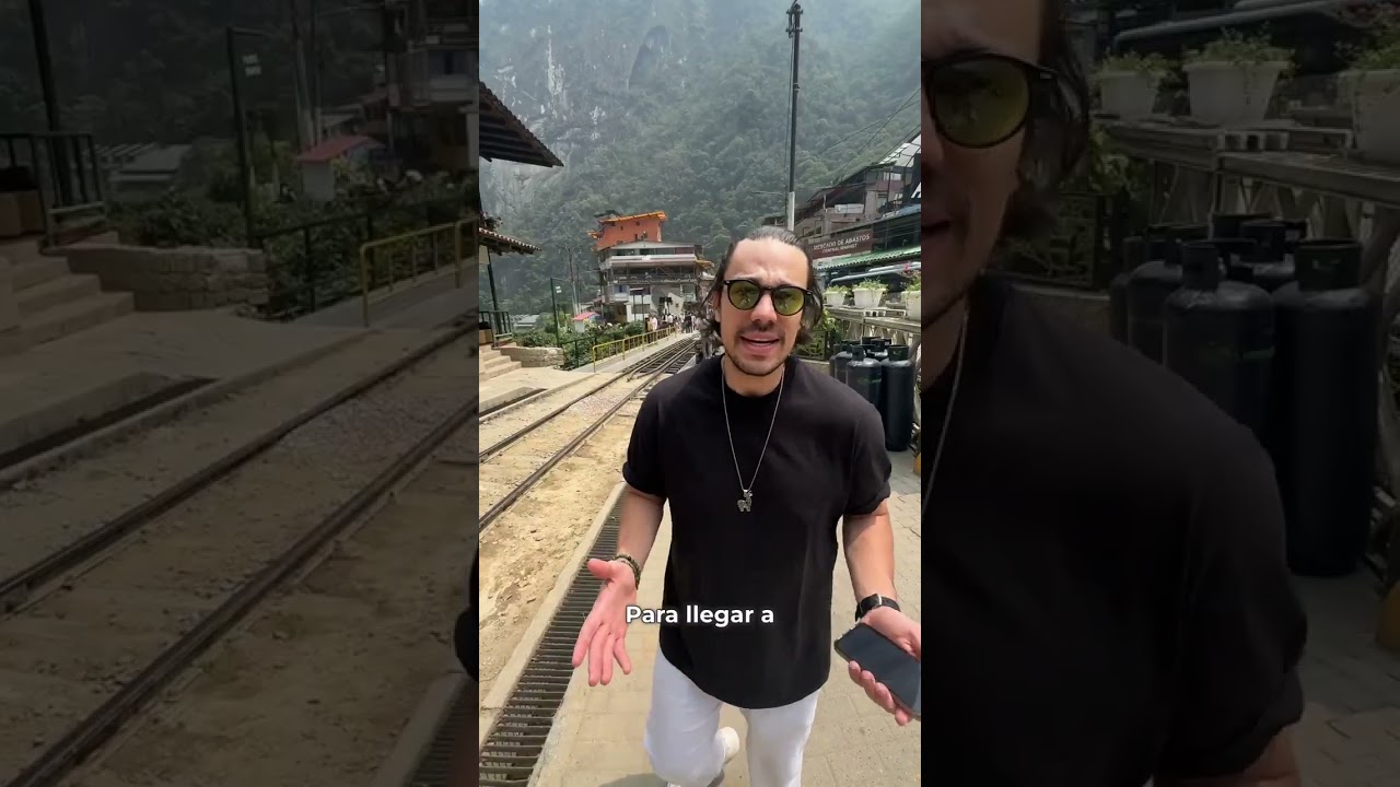 Machu Picchu, Per&uacute;! 🇵🇪 🏔️Este pueblito se llamaba Aguas Calientes por sus aguas termales, pero ya