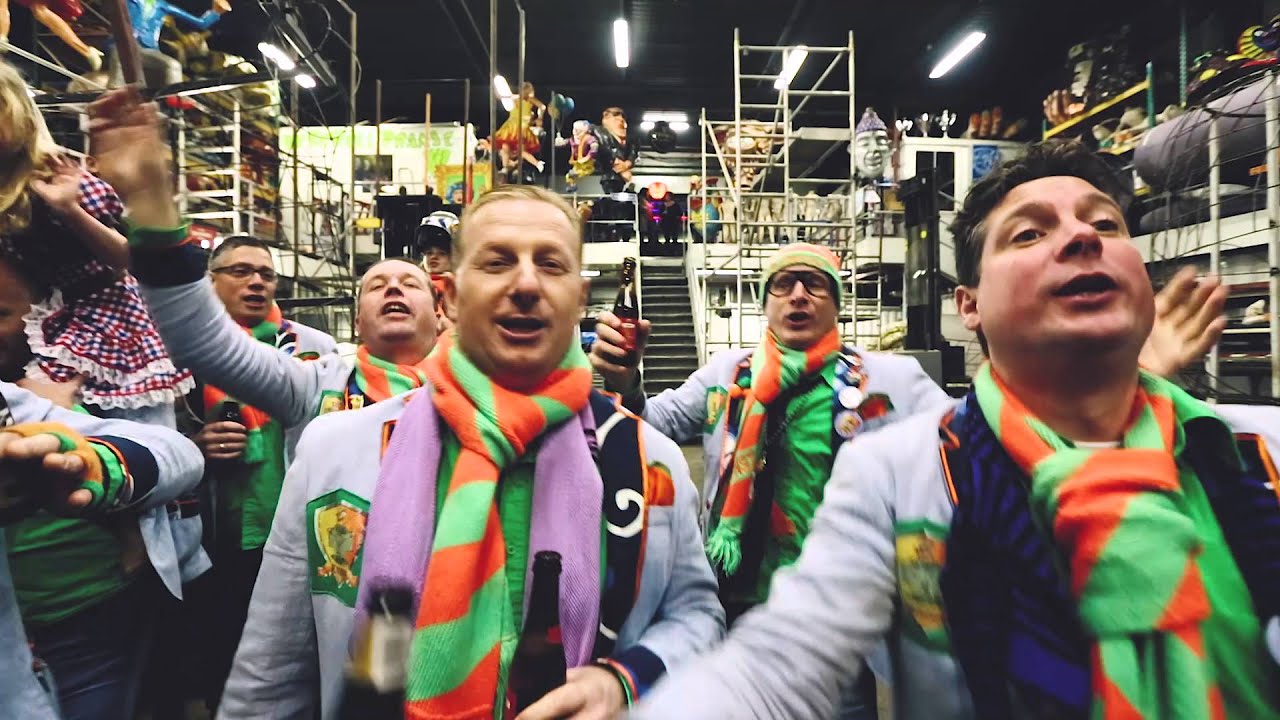 CV De Jassen ft DJ Coenio  -  Heel het cafe schiet uit zijn panty officiele videoclip carnaval 2016