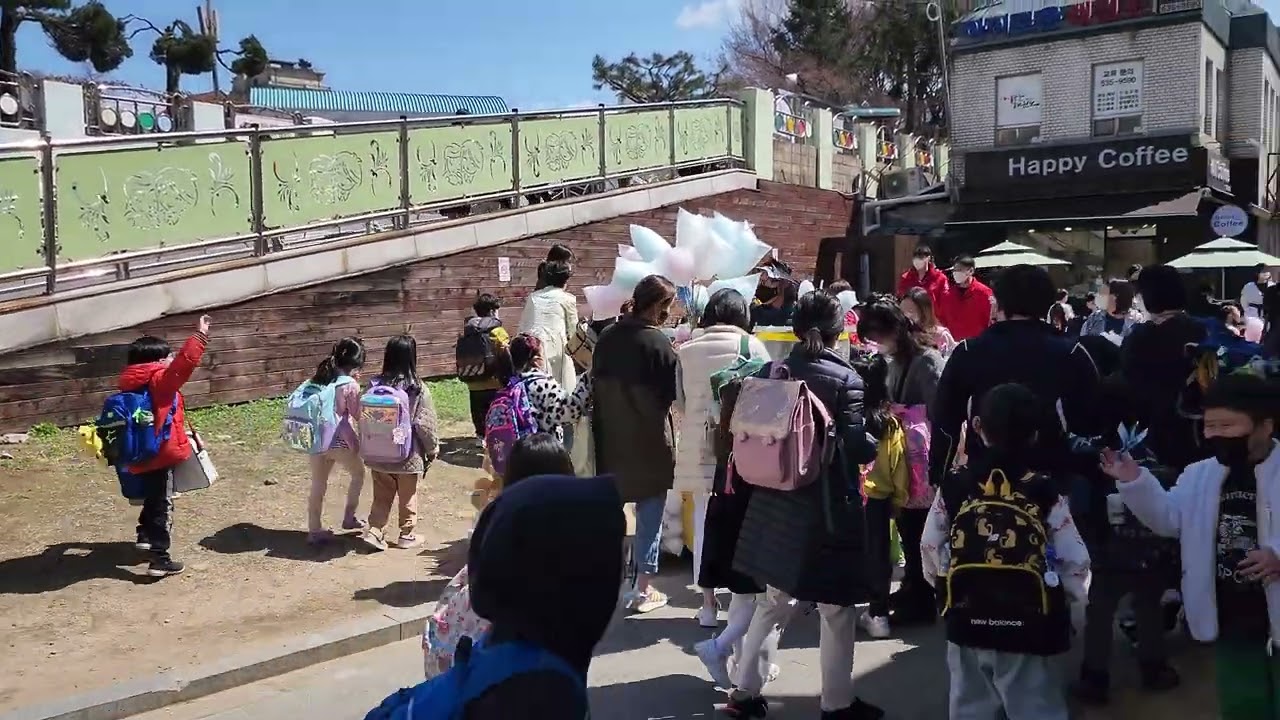 서울 서래초등학교 2022년 04월 01일, South Korea. Seoul. Seorae Elementary School 2022-04-01