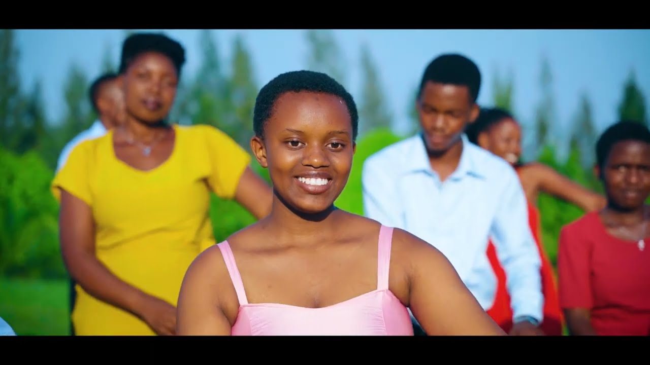 BAKUMENYE - GROUPE DES JEUNES CHRISTUS REGNAT (Official Video)
