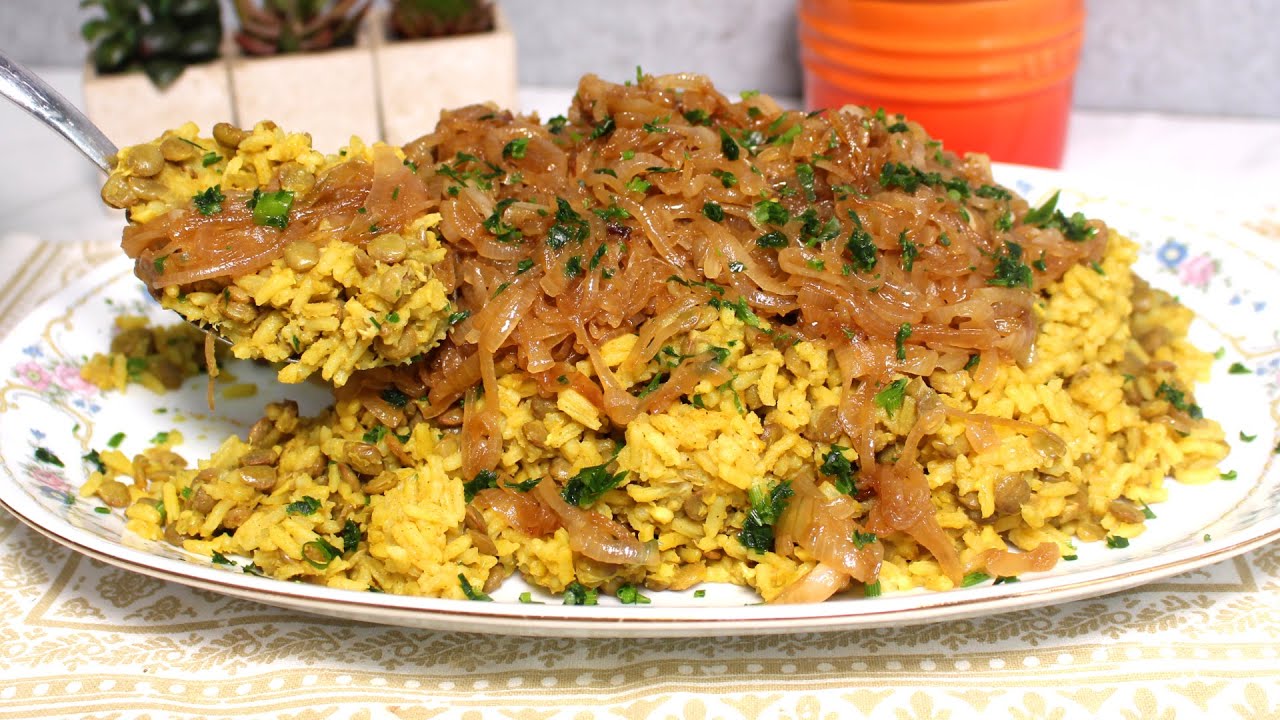 PROSPERIDADE PARA O ANO NOVO - MJADRA - Arroz com lentilha e cebola caramelizada - RECEITAS QUE AMO