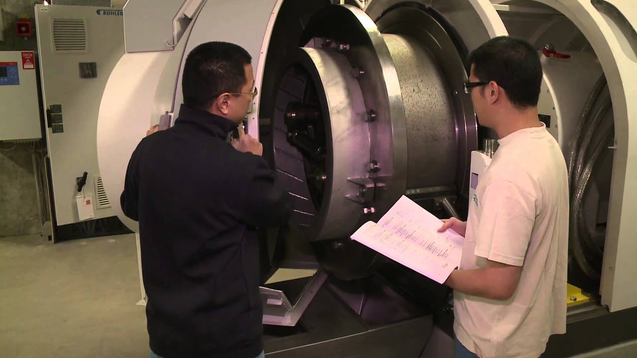 UFA-Revue Onlinefilm 2/2013: 10 Jahre Expanderfutterproduktion bei UFA  (Schweizerdeutsch)