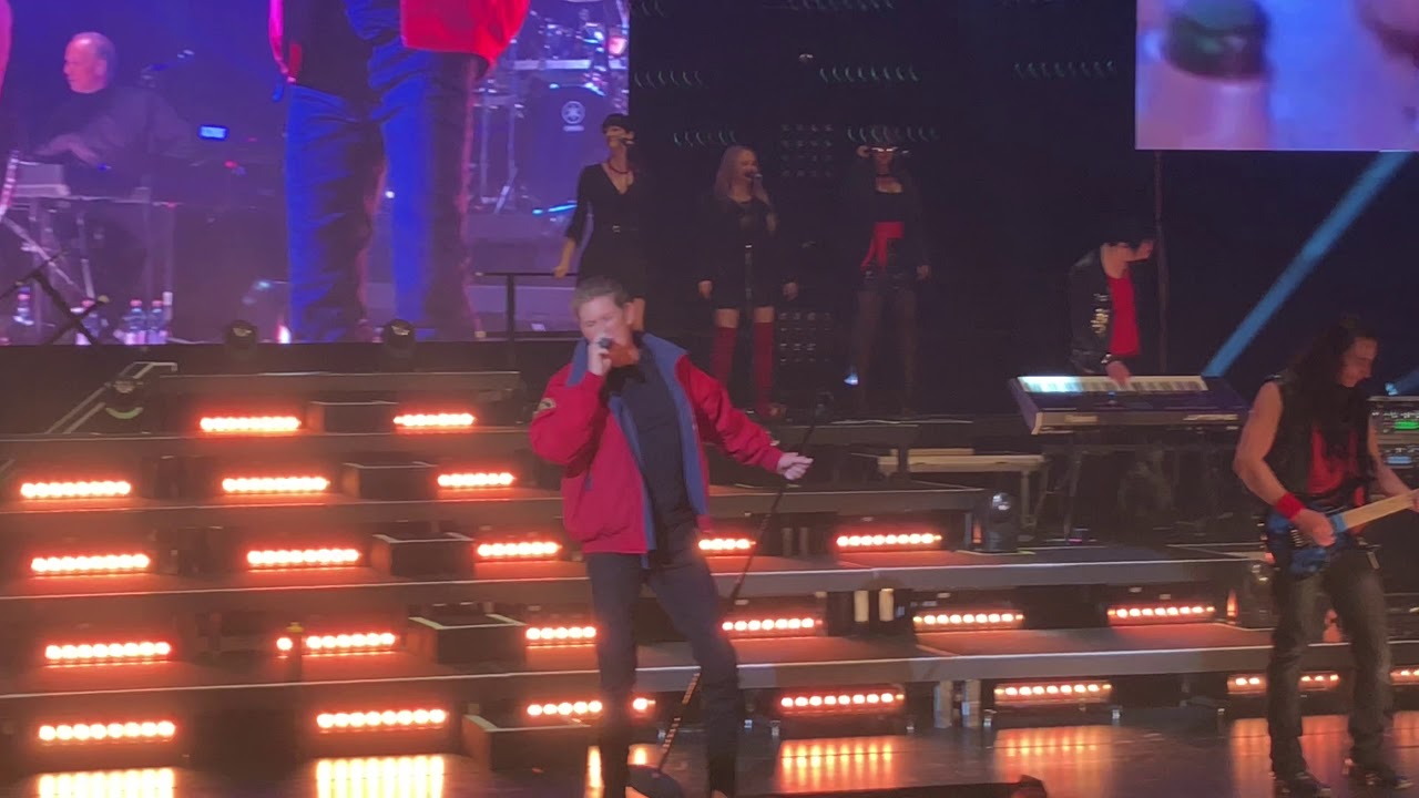 David Hasselhoff - Baywatch Theme/Crazy for you (live 11.04.2018 - Berlin Friedrichstadt Palast)