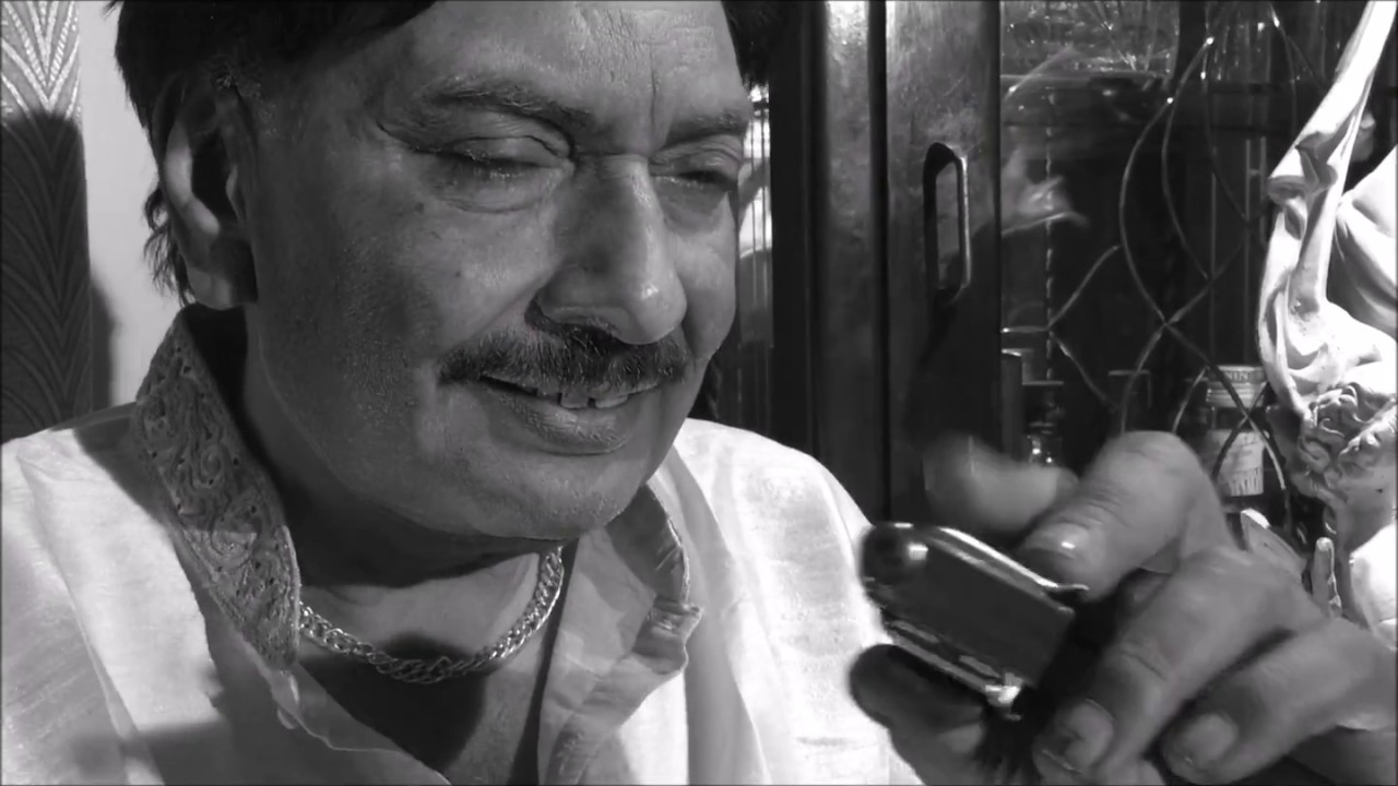 Mujhe Kitna Pyaar Hai,instrumental Harmonica Ashok Bhandari