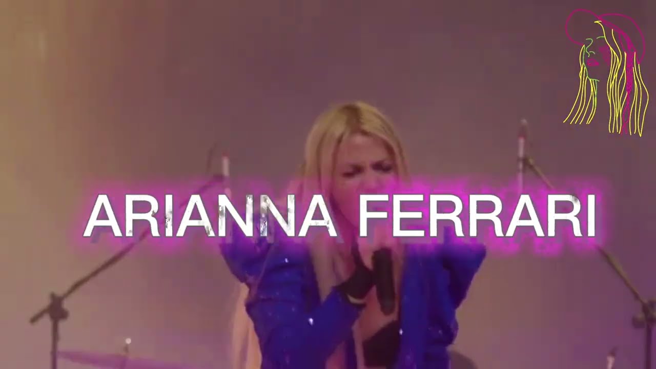 Arianna Ferrari cover show