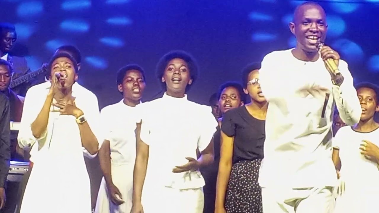 Gutazira Imana mugiteramo : FANFARE Gashikanwa : teramana natwe