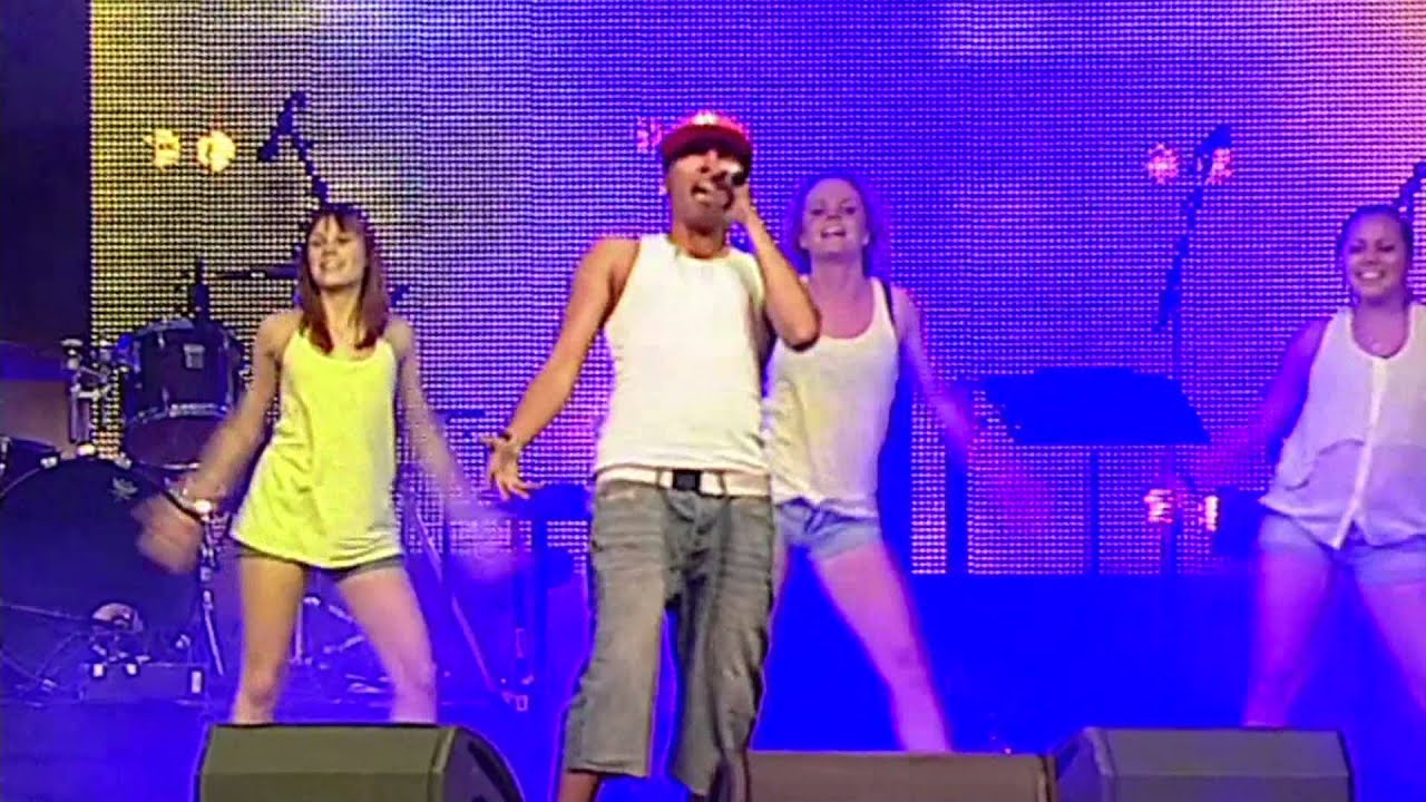 Sean Banan - Sean Den Förste Banan (Live Stockholm Pride 2012)