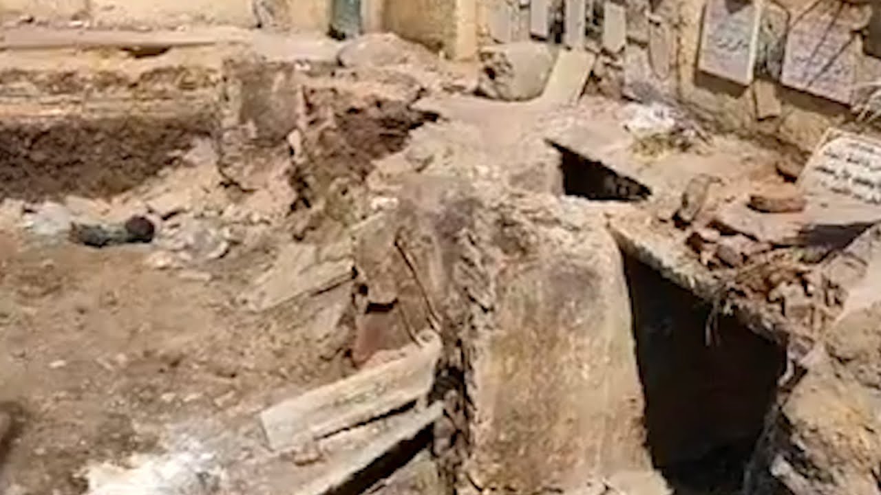 تفاصيل هدم مقابر «عوارة» بطنطا.. الأهالي في صدمة: عايزين رفات فقدائنا