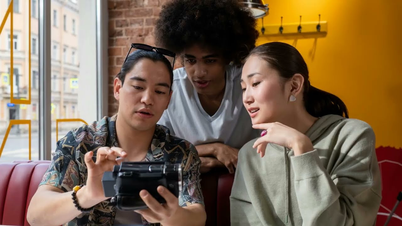 Unlock Camera Bargains  Pro Tips for Buy second hand