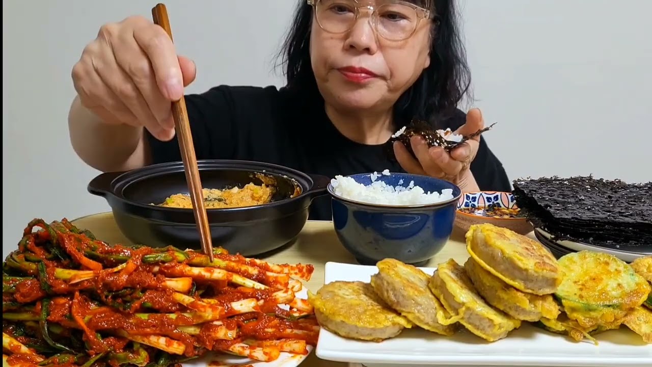 비지찌개 쪽파김치 동그랑땡 애호박전 [집밥먹방]🌶🥬🍚🥘