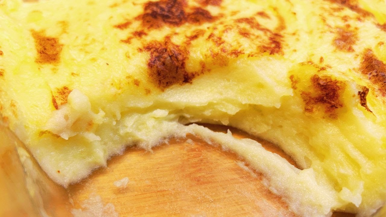 Creamy Mashed Potatoes Recipe with Crispy Topping | Receita de Pur&ecirc; de Batata Cremoso e Crocante