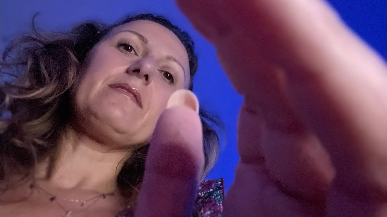 Ti coccolo mentre sei a letto dopo una giornata faticosa ✨ASMR for sleep 😴