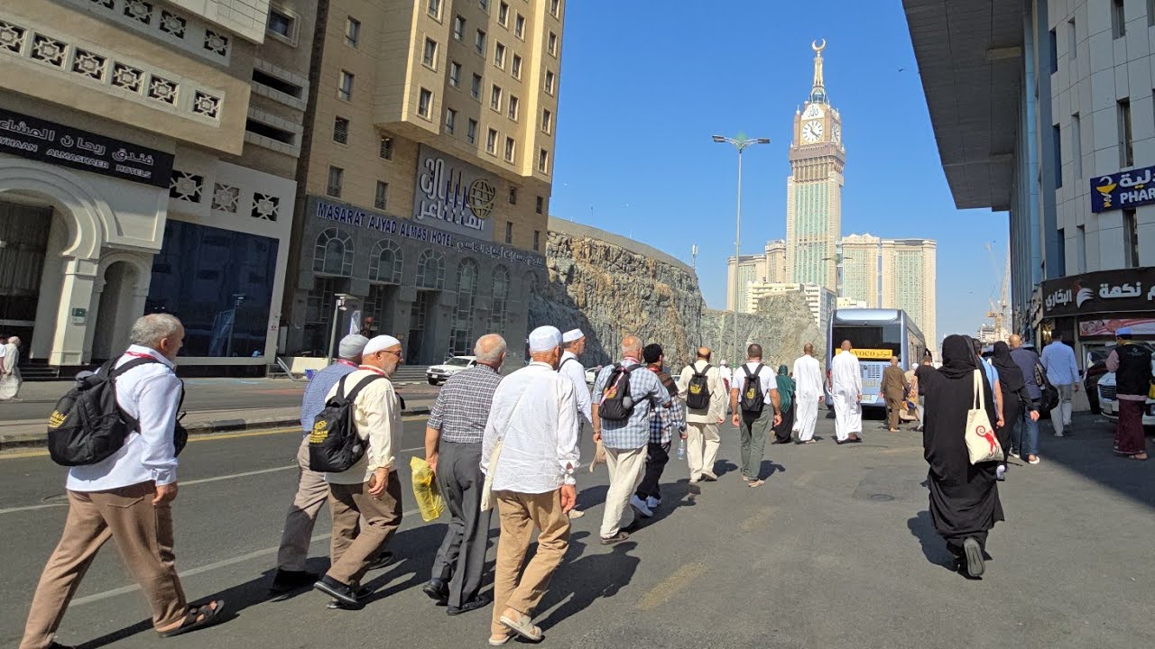 يوم الجمعة وطريقى الى الحرم وزحمة المصلين