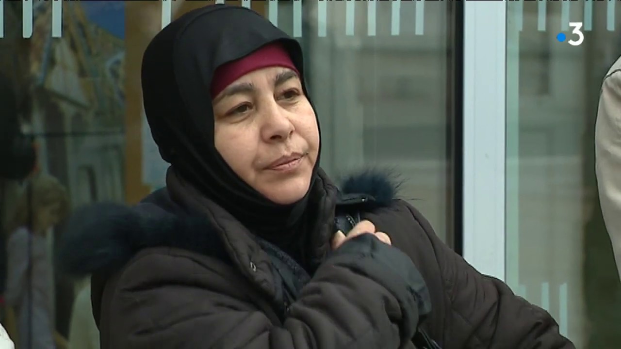 Chalon-sur-Saône : une famille albanaise expulsable et sans-abri... assignée à résidence !
