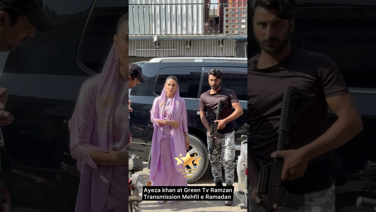 #AyezaKhan arrived at #greenentertainment Mehfil e ramzan transmission happening now in #karachi