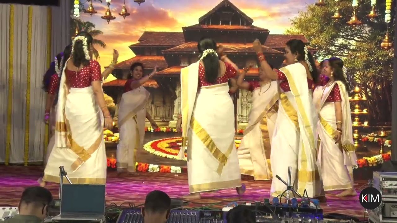 The Ladies Wing of NWS Mulund presented a graceful Thiruvathira Kali, celebrating tradition.💕✨