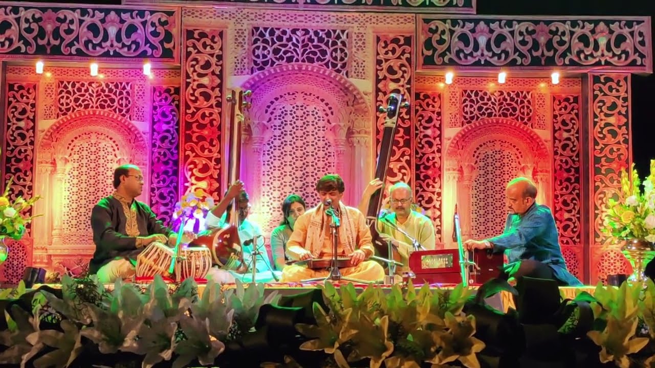 Raga Yaman - Pandit Sandipan Samajpati live at concert