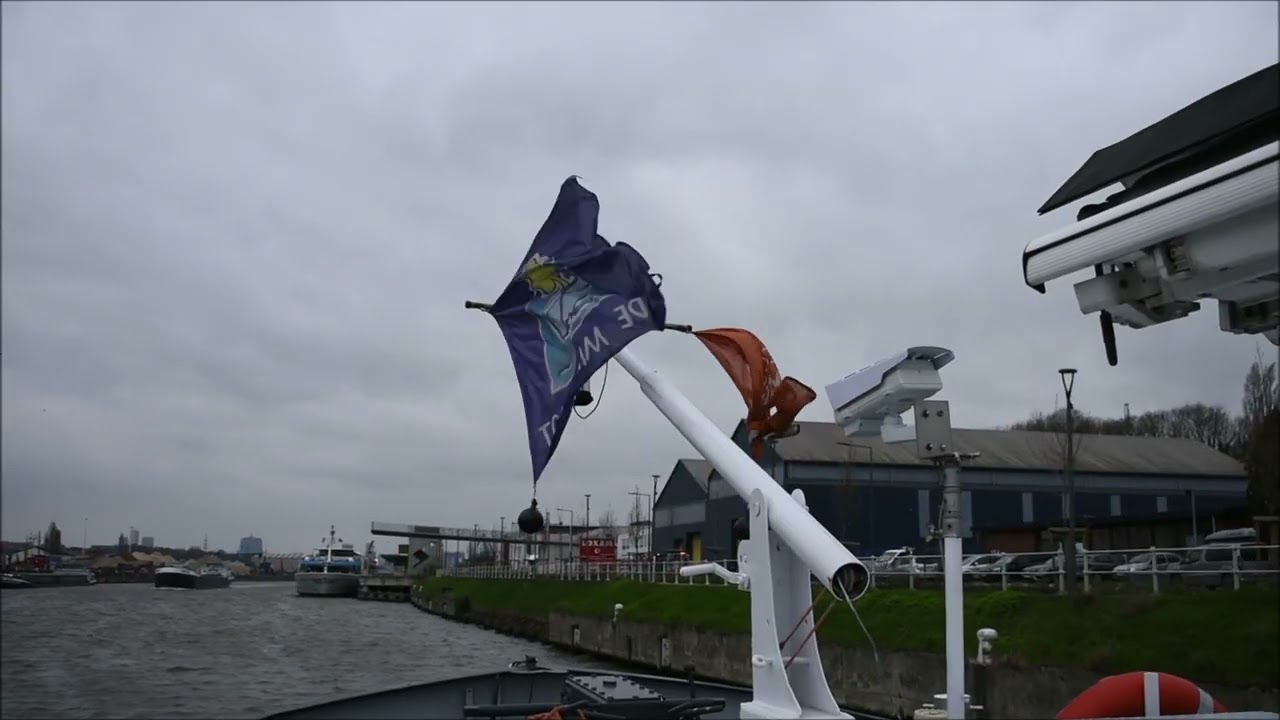 #424 : Milieuboot