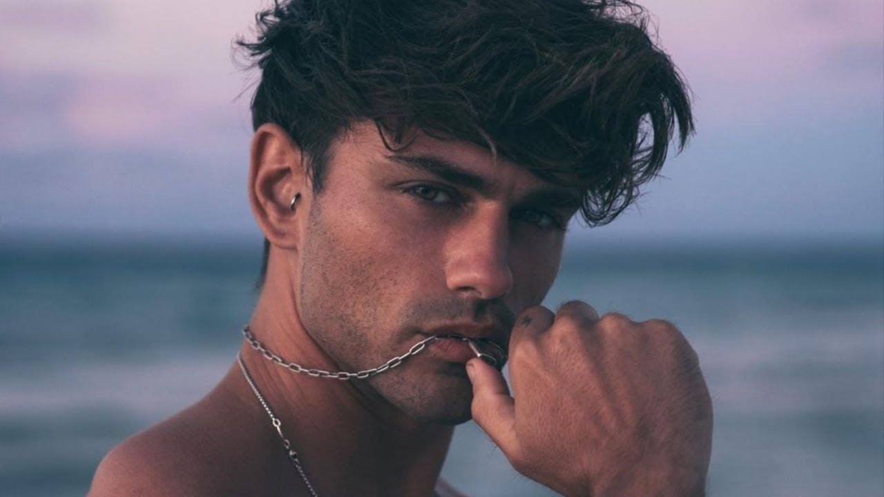 Sergio Carvajal- Estilo urbano  #bellezanatural  #hombresconestilo #men #masculino