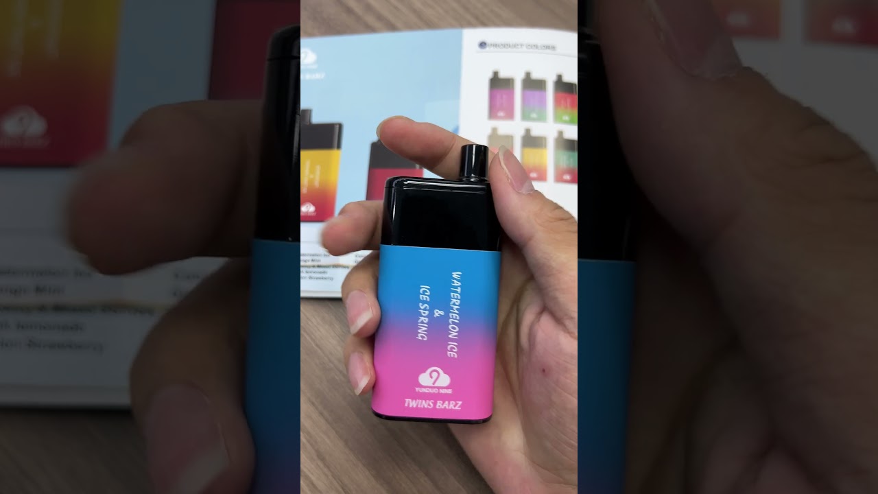 TWINS BARZ. 1 device 2 flavors.