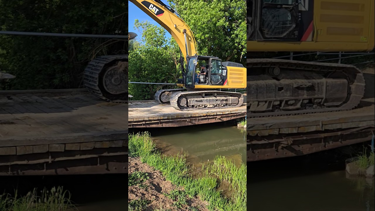 bridge cave in #jpaydirt #caterpillarinc #oldguysrule #shorts