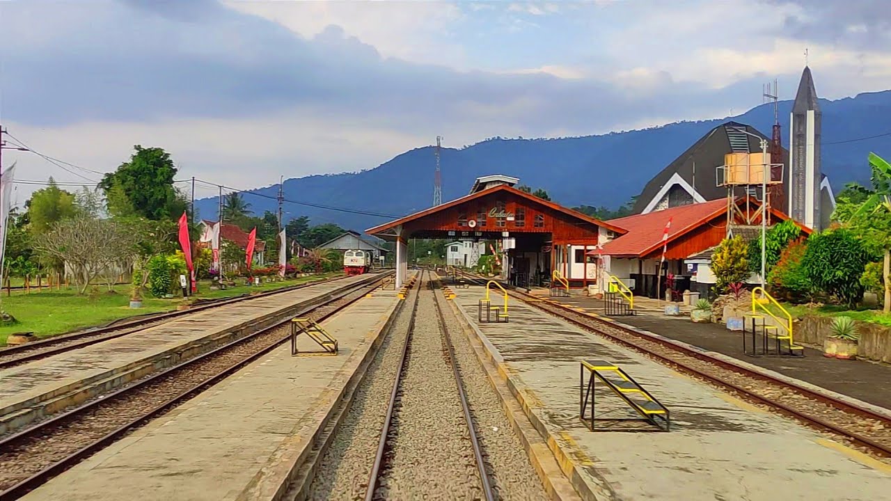 FULL BACKRIDE BY TRAIN‼️ STASIUN CIPEUNDEUY SAMPAI STASIUN KIARACONDONG