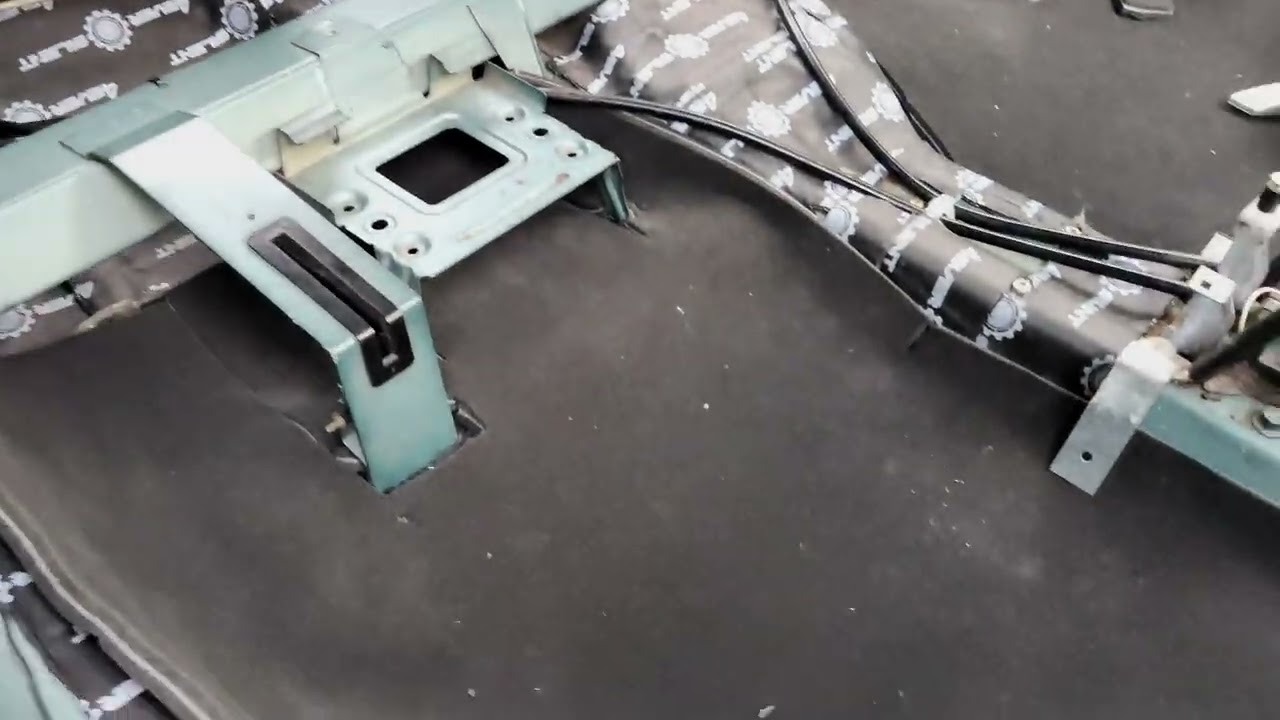 SAAB 900 T16 rescue (ep32): interior refit (pt1)