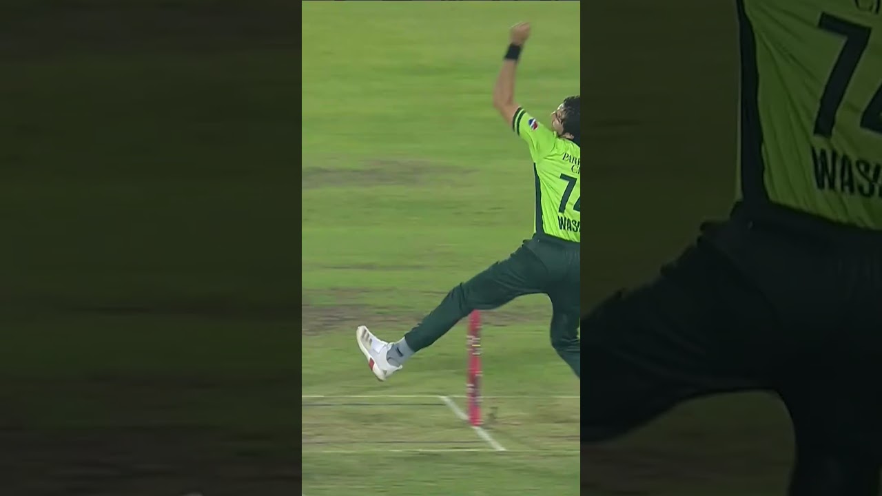 Hussain Talat Injured While Trying to Save a Four #BANvPAK #BackTheBoysInGreen #Shorts M9F1J