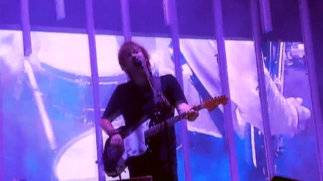 Radiohead - Airbag (Radiohead Live in Praha)
