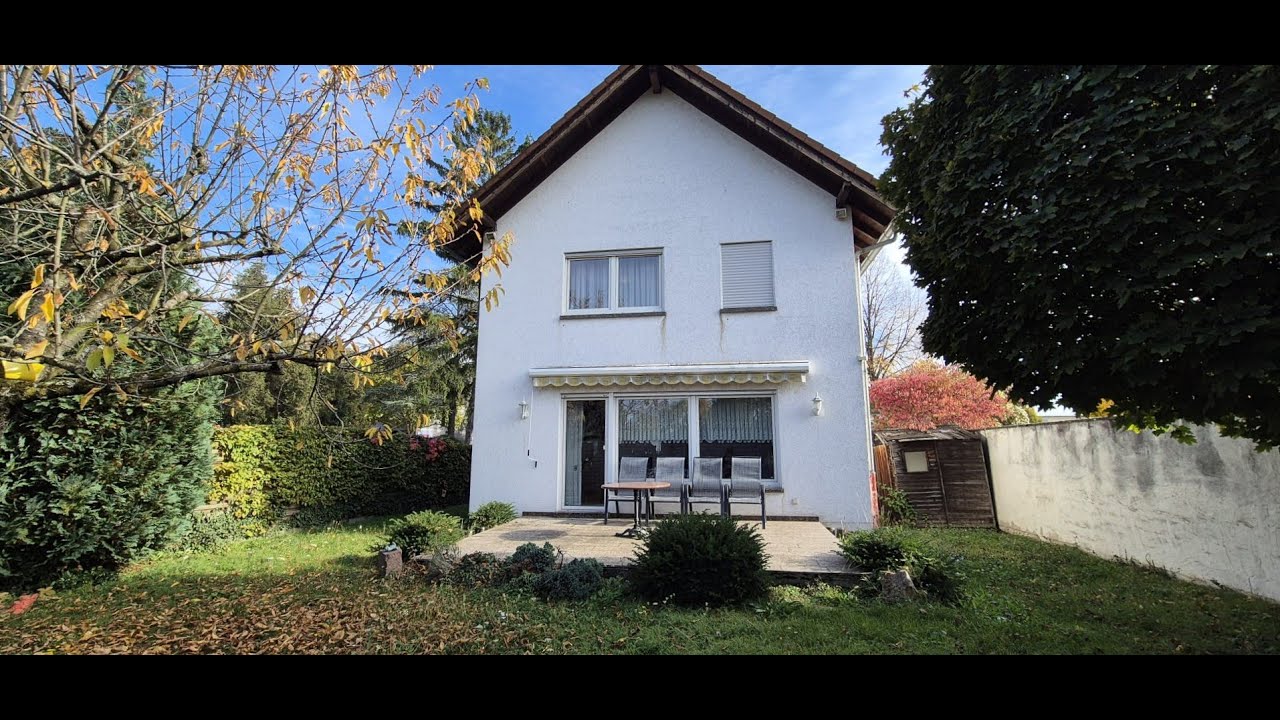 RIGHT ACROSS FROM USAG WI MAINZ-KASTEL STATION! Freestanding house with garden and lots of parking