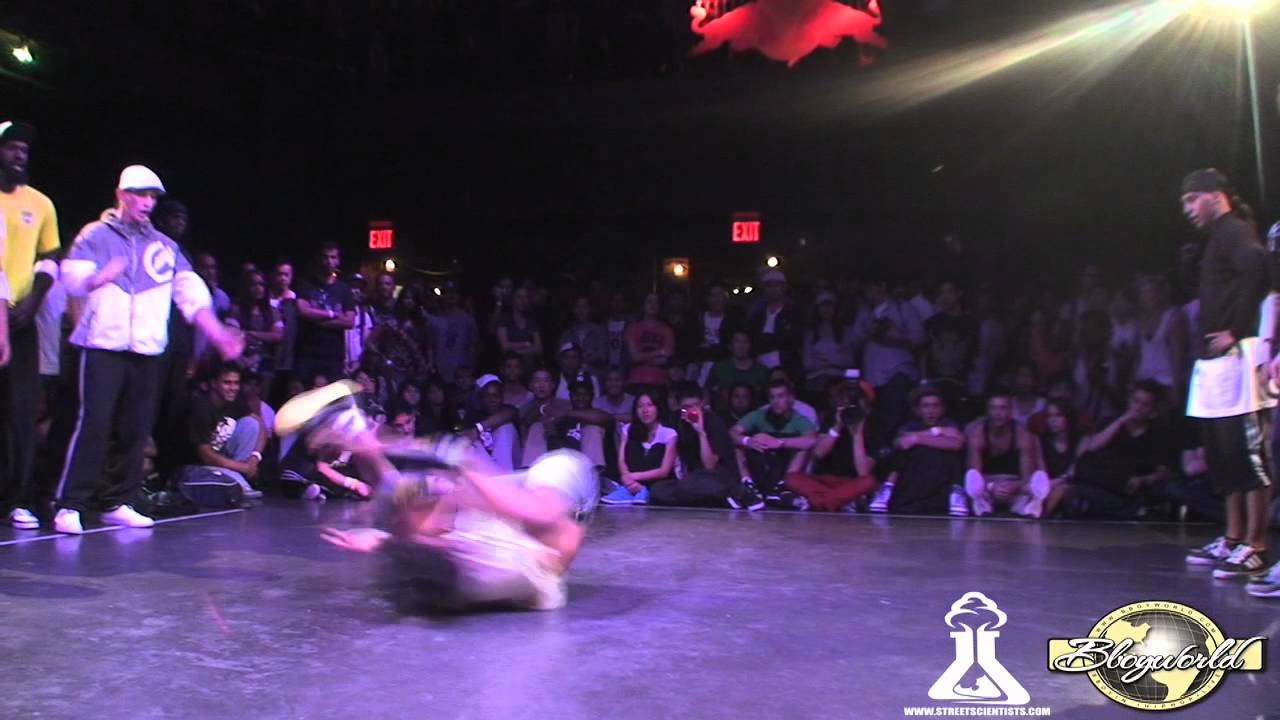 BRICKHEADZ CREW vs X-FENZ | EVOLUTION 2011