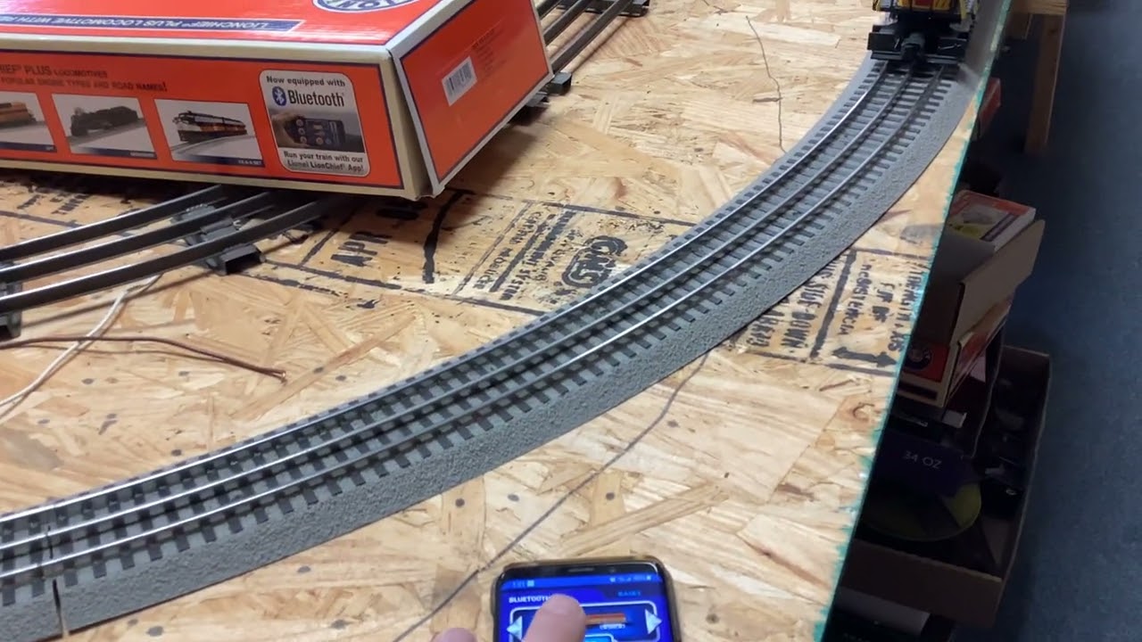 Lionel Lionchief plus Boston and Maine RS-3 Train
