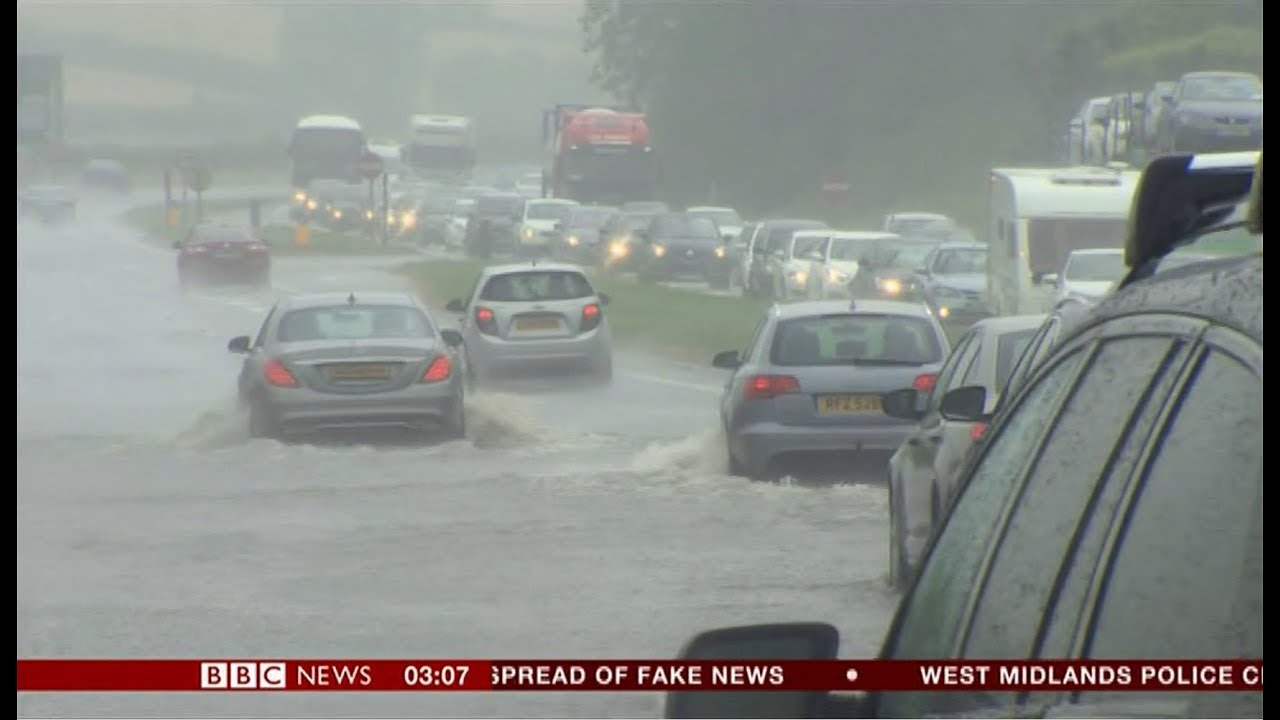 Extreme weather 2018 - Heat and rain disruptions (UK) - BBC News - 29th July 2018