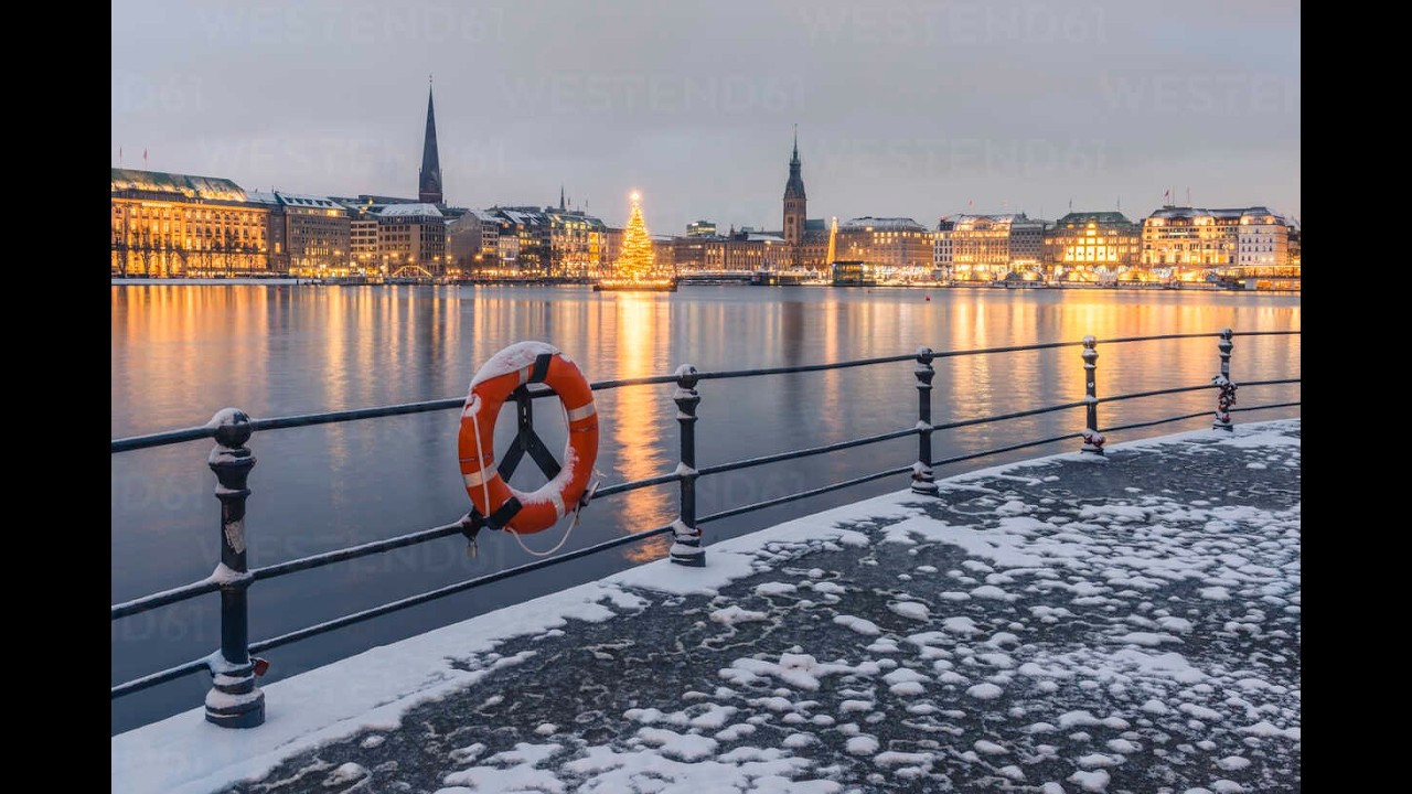 Hamburg Büyük Alster Gölü'nde Kis Mevsimi