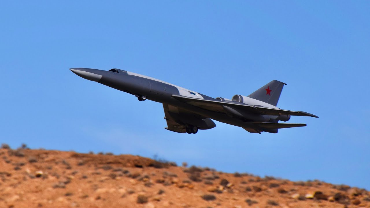 TU-22 BLINDER GIANT SCALE EDF JET: TRIUMPHANT RETURN TO THE SKY!