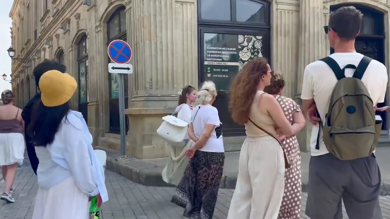 Baku Walking Route / Targovudan İçərişəhərə və Bulvara