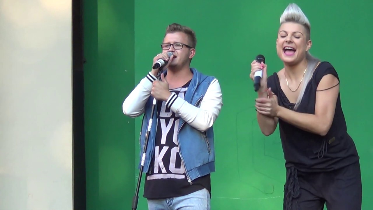 Piękni i Młodzi (Magdalena Narożna) - Kołysanka - A ja będę Twym aniołem (live Nakło 2015)